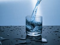 Top 4 reasons why you need to invest on a water filter system right away